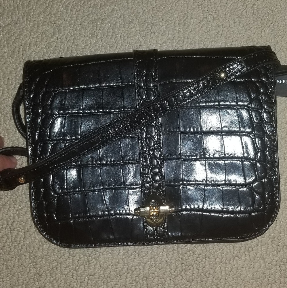Banana Republic leather crossbody bag! NWT